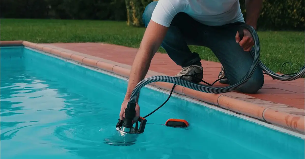 Come svuotare una piscina: quali sono i metodi - Baires piscine