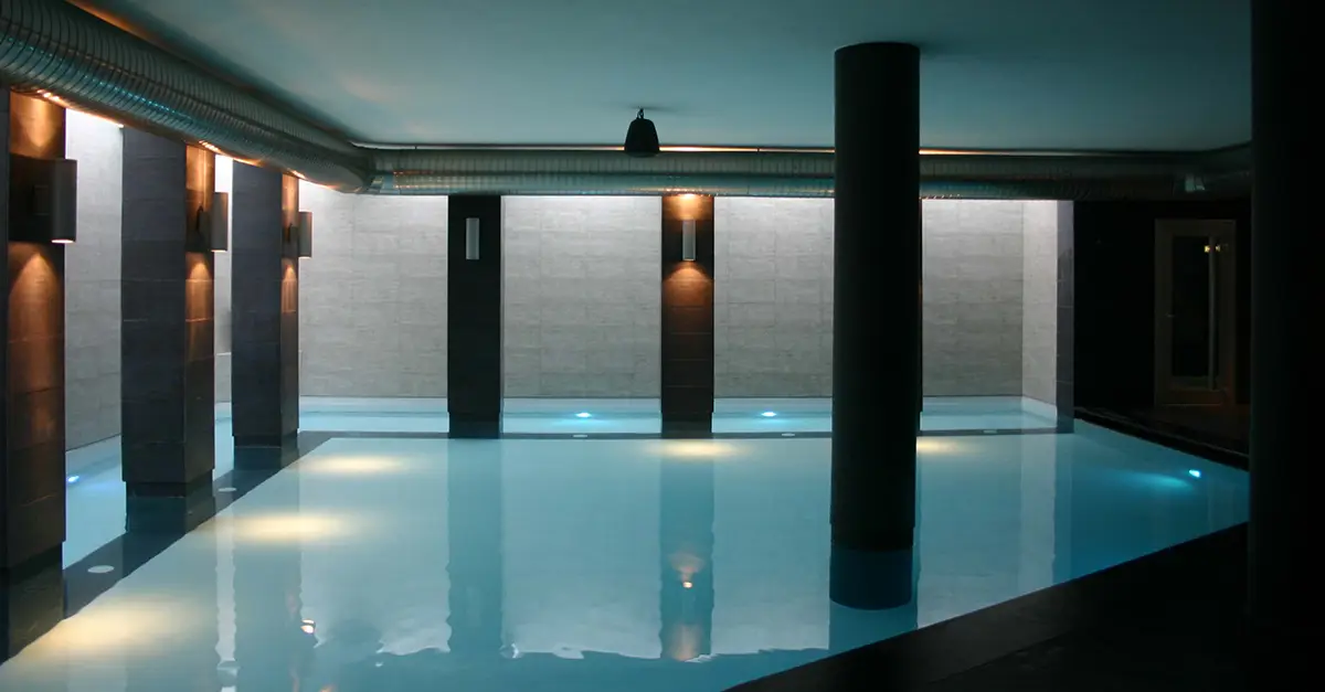 Piscine benessere per interni: quale piscina scegliere - Baires
