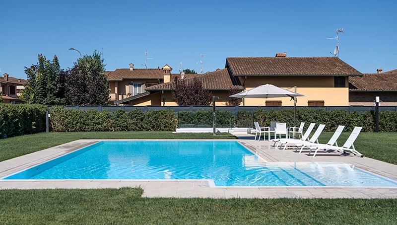 Piscine interrate Brescia: Manutenzione e assistenza post-vendita - Baires Piscine