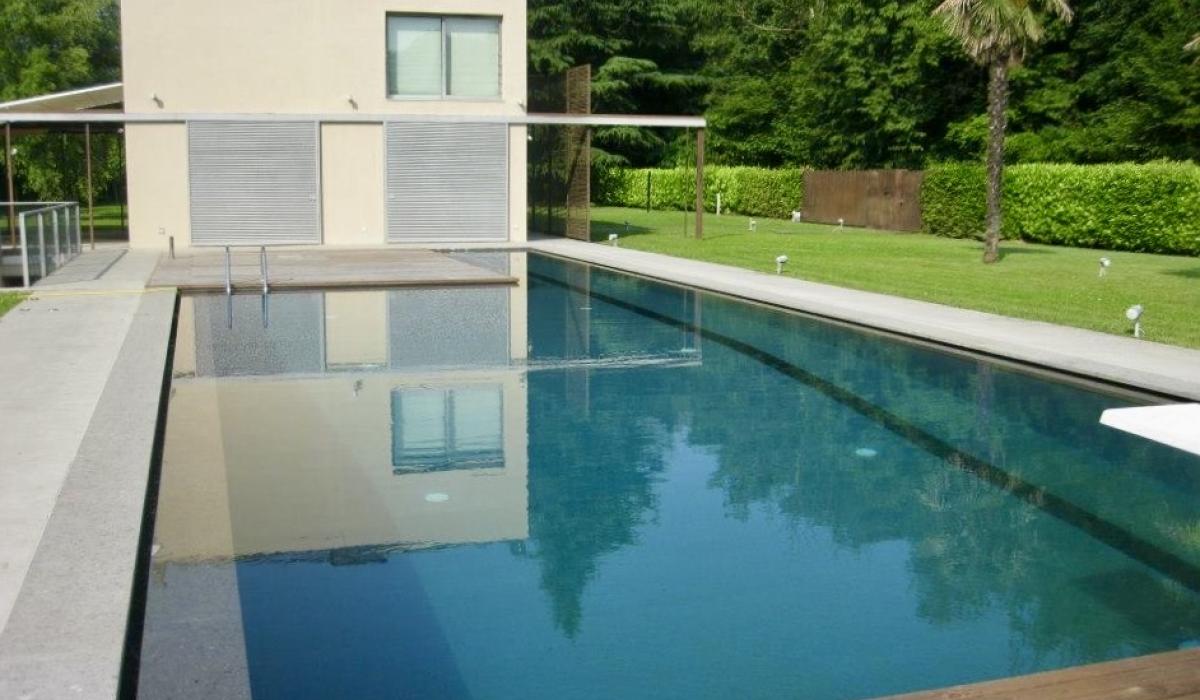 Piscina a skimmer: High Sky