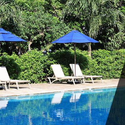 Privacy piscina: come creare privacy in giardino